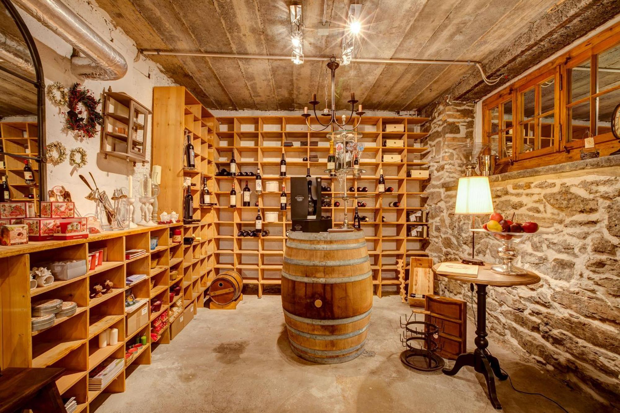 Hotel Regina Wengen Bagian luar foto